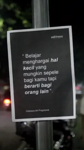 Setitik kepedulian, sejuta arti. Belajarlah menghargai hal-hal kecil yang mungkin terlihat sepele bagimu, namun memiliki makna besar bagi orang lain. Kecil bagi kamu, besar bagi mereka. . . #MaknaKecil #PeduliBersama #KecilBesarMaknanya #HargaiSesama #BerpikirEmpati #KebaikanSeharihari #MomenBerarti #KecilBesarPerhatian #MaknaKebaikan #BersamaBerarti 