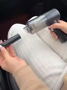 🔹Limpeza eficiente em casa e no carro com o mini aspirador de pó USB portátil! 💨💪 🔹Design completo da linha Premium, perfeito para facilitar sua vida  🔹Leve, compacto e poderoso, o companheiro perfeito para suas necessidades de limpeza Gostou? LINK NA BIO 👈  Curte e segue para mais achadinhos 😉  . . . . #carro #sofa #limpeza #miniaspirador #Achadinhos #achadinhosshopee #fyp 