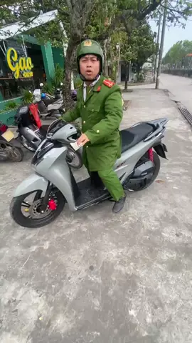 các xếp đi lm mà lại quên mất 6 điều bác hồ dậy vs CAND rồi.. #gruptaogiaothong #taogiaothong #xuhuong 