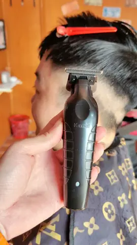 viền 2299 hàng quốc dân chưa bao giờ hết hót đang được sale#máy_sấy_tóc #xuhuong #nhuộm_đen_tóc #barbershop #barbershop #sáp_vuốt_tóc_nữ_shami #thợ_tóc #ThanhThoiLuotTet 