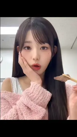 น้องวอนยองกับของกิน น่าร๊ากกกก😊  #wonyoung #장원영 #ive #아이브 