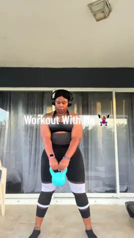 Lets gooo 💪🏾 #fyp #athomeworkouts #thickfit #blackgirlworkout 