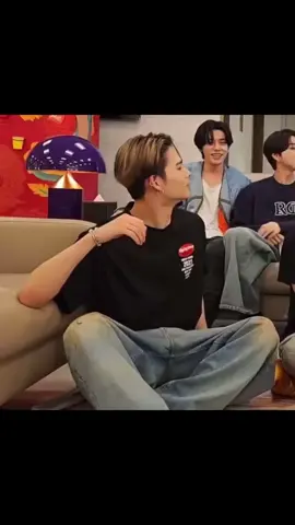 a mini compilation of ni-ki judging😭 #enhypen #enha #niki #blackkpopstan 