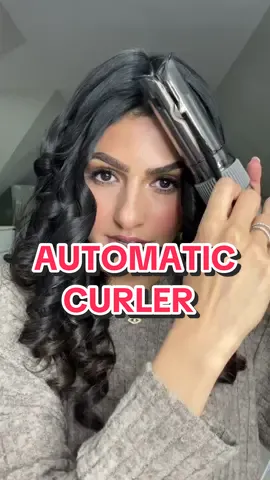 I saw this on TT & had to buy it. I didnt think it would actually work this well 🤭 if your still struggling curling your hair…. You have to try this!!!! #automaticcurler #curler #hairtiktok #stylinghack #makeuptiktok 
