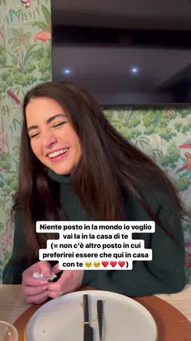 Stasera abbiamo deciso di festeggiare a casa con il nostro take away preferito 🥹🥹❤️❤️❤️ #coppia #coppiainternazionale #italia #inghilterra 