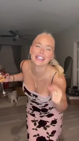 i said “babe do a tiktok with me” and he said 🤸🤸🤸