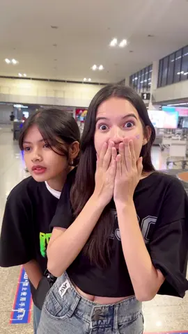 Sawadikaaa!🔥🔥 BASMALLAH + CANTIKA = DAMAGE‼️ Siap gak ikutin keseruan mereka di THAILAND🇹🇭🥳 Kita akan LIVE STREAMING juga bareng mereka sepanjang di Thai, ikutin terus postingan JINISO selanjutnya! #Jiniso #JeansHighwaist #CelanaKulotWanita #CelanaJeansWanita #JeansViral #JeansChallenge #JeansOutfit #CargoJeans #BaggyJeans #RekomendasiJeans #JeansLevelUp #JeansGetLow #LooseJeans #RokHighwaist #BeliLokal 