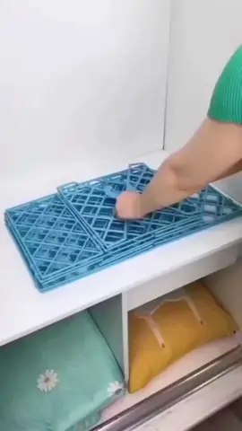 Organizador suspenso de guarda roupas dobrável 5 níveis vertical telado  https://shope.ee/6AMmJzGZy7 #achadinhos #casa #lazer #viral #monetizartiktok #calma #segui 