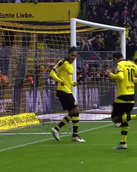 Aubameyang dancing🕺🕺🕺.          #fyp #pov #aubameyang 