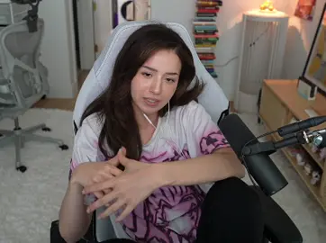 @Hyuun  Pokimane countdown #pokimane #twitch 