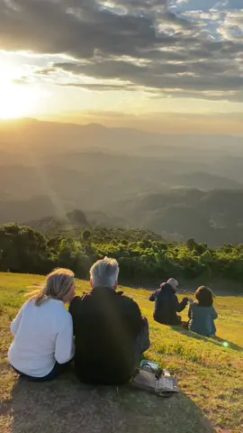 🏔️Pico Agudo - Santo Antonio do Pinhal🌄 #PicoAgudo #SantoAntoniodoPinhal #monte #Montanha #PorDoSol #serradamantiqueira 