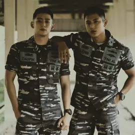 throne#jaehyun #mingyu #nct #seventeen #menyalaabangkuh🔥🔥🔥🔥🔥 #tni