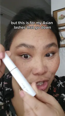 Say goodbye to watery eyes and irritation 🌿✨️ Ere Perez's clean ingredients waterproof mascara with long-lasting hold and minimal flaking, this mascara keeps my lashes curled all day.  I give it a 10/10 for curl hold and 7/10 for waterproofing. Pair it with a tubing mascara for unbeatable results.  #CleanBeauty #WaterproofMascara #ErePerezBeauty #avocadomascara #toxicfreemascara 