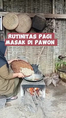 disini dingin nya udah sama kaya di Dieng Wonosobo, apalagi musim hujan kaya gini bbbbrrrrrrrr takut air kadang bisa gak mandi seharian🤭🥶