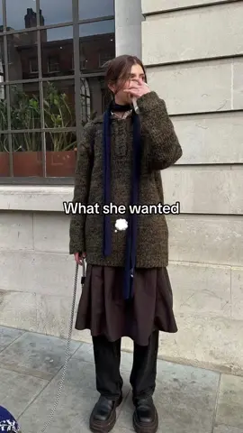 This aesthetic >>>  #hottrampvintage #whatshewantedvswhatshegot #stylebundlesuk #stylebundles #thrifthaul #vintageshop #fitcheck 