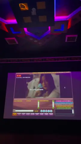 Kisah nya pd sempurna gak ni ? 🤪 #kisahsempurna #kisahsempurnamahalini #kisahsempurnanyamahalini #mahaliniraharja #mahalini #kisahsempurnacover #karaoke #karaoketiktok #roomkaraoke #sad #sadsong #galaubrutal #lagugalau #fyp #harusfyp #harusfyppppp 