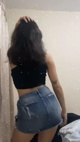 #sigueme #todos #hermosa #sensuality #exitante #viral #bella #perreointenso #rica #baile #minifalda #sensual #bella #mujerhermosa #sabrosa #delisiosa #siledoy #riata #meencanta #bienbuena #buena #bebita #nenitas #deli 