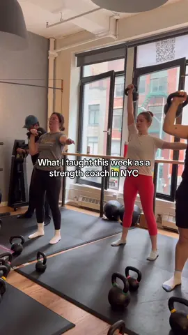 We have spots available in our Small Group Trainjng program! If youre ready to stop feeling intimidated by the gym and instead let your strength feel empowering, let’s have a conversation 🤍 #workoutplan #personaltraining #workoutsforbeginners 