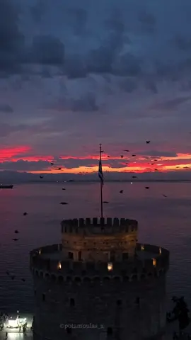 Τελικα πονάει η ΑΓΑΠΗ; ❤️‍🩹 #fy #thessaloniki #skg #salonika 