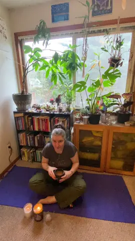 6 minute yoga flow for releasing stress and regulating the nervoua system. #yoga #polyvagaltheory #meditation #somatichealing #somatictherapy #positivevibe 