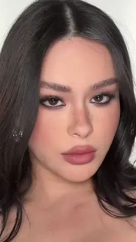 Emrata inspired makeup #makeup #makeuptutorial #emratajkowski #makeuptransformation  @Benefit Cosmetics Precisely my brow pencil Detailer @Hourglass Cosmetics Vanish Seamless foundation stick & Concealer  @elfcosmetics Halo Glow contour @Pat McGrath Labs Blush - Paradise Glow  @Huda Beauty creamy kohl liner  @maccosmetics Lipstick - Velvet Teddy