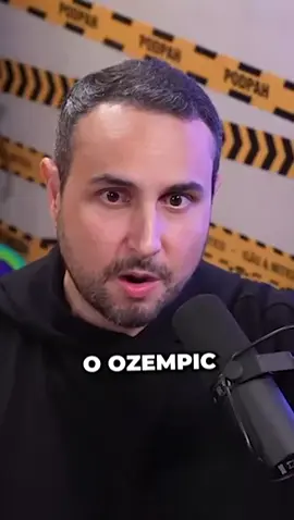 Quem aí já usou o OZEMPIC? O medicamento realmente é muito tentador. O difícil é parar de usar! Sem a mudança de hábitos, o medicamento é como tapar o sol com a peneira. Você dificilmente conseguirá manter os resultados!
