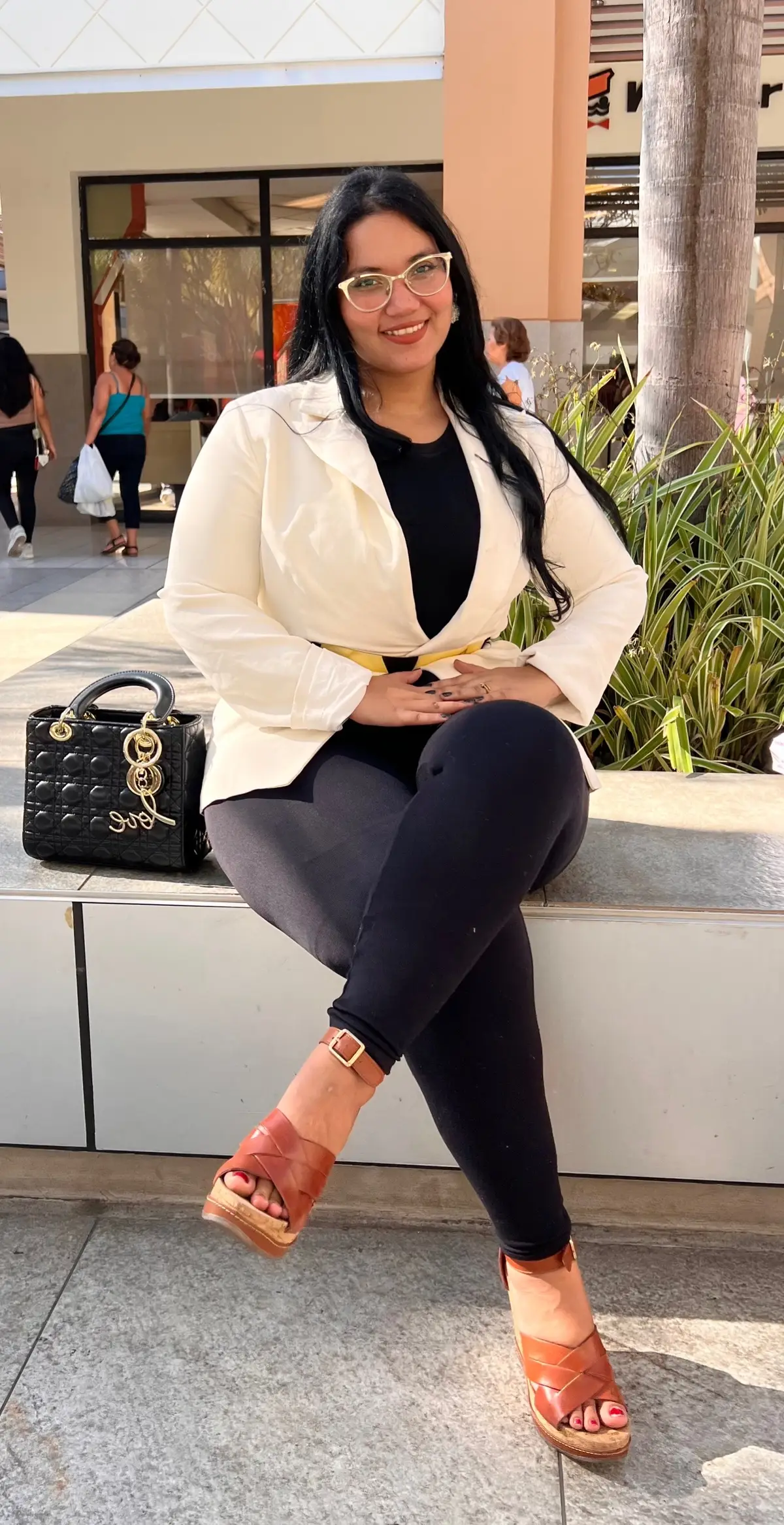 #totalblacklook #80s #cabellonegro #metal #heavymetal #rock #elsalvador #curvy #curves #curvygirl #curvymodel #salvadoreña #latina #ropaaesthetic #rockenespañol #ratablanca #magodeoz #rockclasico 