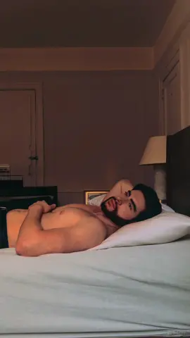 What makes you smile? #cinematic #vintagevibes #retrolook #menslifestyle #vintageapartment #bedtimeroutine 