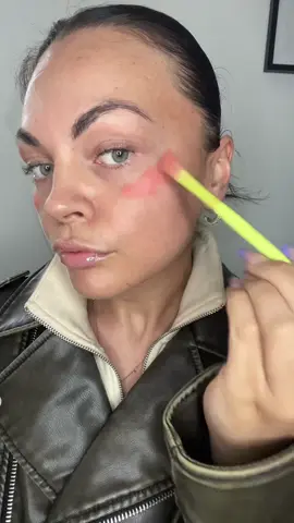 GRWM no makeup look just BLUSH is all you need 😮‍💨 #grwm #madebymitchell #blushhack #blushtrend #creamblush #blusher #madebymitchellblursh #curvecase 