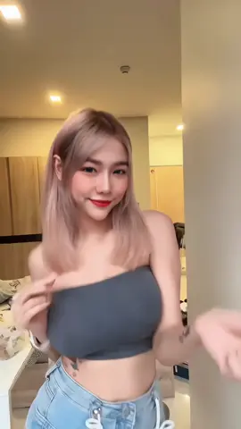 ဟိဟိ လျှောက်ဆော့    #CapCut #fypシ #foryou #tiktok #trend #burmese #fyp 
