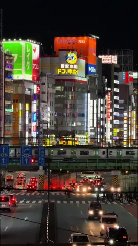 Shinjuku in Tokyo never gets dark, day or night. #train #trains #shinjuku #kabukicho #night #yamanoteline #tokyo #japan #japanrail #japanrailway #鉄道 #電車 #新宿 #歌舞伎町 #山手線 #夜 #東京 #日本 