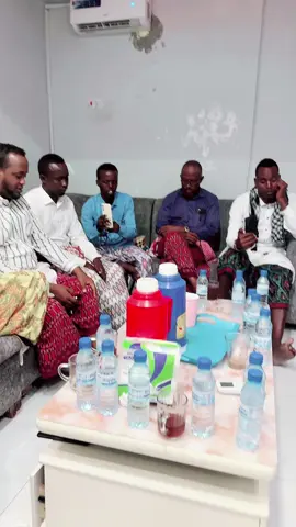 Sh cali sh ibrahim aayad cajiib ah ilaa dhageeso@macalin fadhi @jiin cali jiin @Abulceynen sheikh @macalincilan @MAADIX DHUCEY @dhega cade @Bashiir Cise Bashka @DAAC SOMALI 