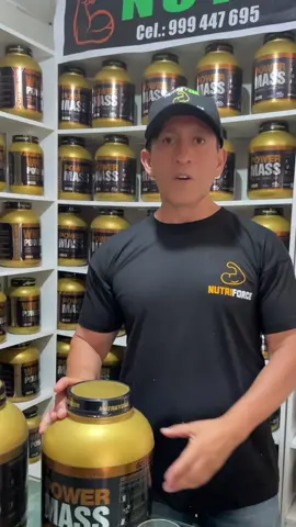 💪 ¡Preparación de Power Mass! 🏋️‍♂️ Descubre el secreto detrás de una ganancia muscular efectiva con nuestra proteína Power Mass. ¡Sigue el paso a paso y dale a tus músculos el impulso que necesitan! 💥  ¡Es momento de potenciar tus entrenamientos y llevar tu rendimiento al siguiente nivel con Power Mass! 💥 Aprende cómo prepararla y disfruta de sus beneficios en cada batido. ¡No pierdas más tiempo y contáctanos ya! 📲 999 447 695 💬  Encuéntranos en Av. Javier Prado Este 2665 🌟 #PotenciaTuEntrenamiento #PowerMass #Proteina #Lima 