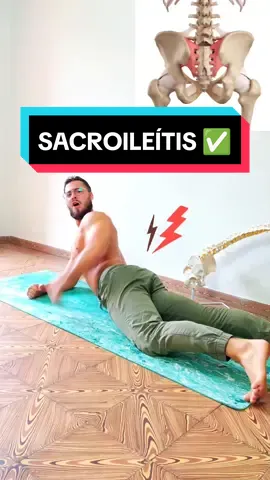 Enséñale este ejercicio quien esté sufriendo dolor de sacro o sacroileítis para cuidar de él. Debes comprender que el dolor de sacro, generalmente nace de la inestabilidad que sufre tu articulación sacroiliaca. Esta inestabilidad suele deberse a la disfunción que sufre tu cadera. Una cadena rígida, fruto del sedentarismo, provoca la inestabilidad a modo compensatorio en las regiones y articulaciones colindantes como ocurre con tu articulación sacroica. Por lo tanto, realizar ejercicios de movilidad de cadera ayudará a tu articulación coxofemoral a recuperar la movilidad que necesita y, con ello, tu articulación sacroilíaca se mantendrá estable y libre de dolor. Recuerda que la constancia es un factor fundamental si lo que pretendes es abordar y prevenir el dolor de sacro o la sacroileítis. #pablopilatesreal #dolordesacro #dolordecadera #artrosisdecadera #sacroileitis #sacroiliaca #hippain #hippainrelief #movilidaddecadera #aliviodeldolor #fibromyalgia #dolorcronico #fibromialgia #wellness 
