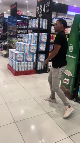 She is beautiful guys ❤️ I love my spar staff 😂❤️ #SAMA28 #fyp #trending #foryoupage #funny #comedy #comedyvideo #tiktoksa #fypシ゚viral #trend #trendingvideo #comedyvideo #comedy 