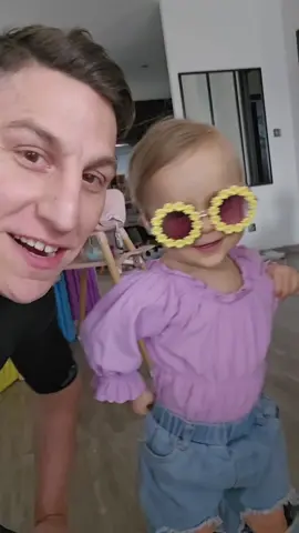 Réponse à @fannych208 @Pierre Garnier a une fan😍kiara est magique 🤣#humour 