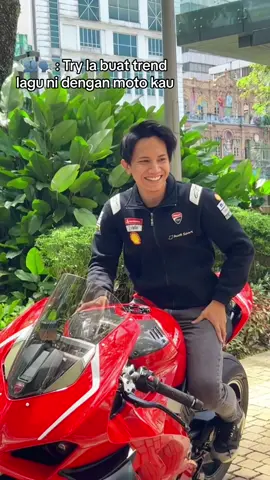 👥🗣️ : Try la buat trend lagu ni dengan moto kau 🛵