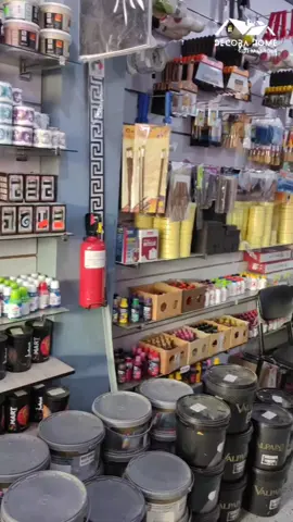 مرحبًا بك في محل الطلاء المتميز، حيث يجتمع الجمال والجودة في كل طلاء ودهان نقدمه. يتميز محلنا بتشكيلة واسعة من الألوان والمنتجات عالية الجودة التي تلبي احتياجات الديكور الداخلي والخارجي لمنزلك أو مكان عملك. نحن هنا لمساعدتك في تحويل رؤيتك إلى واقع من خلال توفير المشورة الفنية والمهنية في اختيار الألوان وتطبيق الدهانات بشكل صحيح. تفضل بزيارتنا اليوم لاستكشاف مجموعتنا المتنوعة من المنتجات والخدمات والاستمتاع بتجربة تسوق مميزة.  #decor #shop #paint 