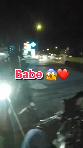 Mein erstes mal mit ihr 😱🫶🏼 #zsmfahren #motorrad #bikerleben #einfachfahren #nightrider #content #creator #inlove #liebenwir #bikelife #bikers #bikerontiktok #kawasaki #ktmgirl #bikergirl #bikerboy #duke890 #kawaz650 #dortmund 