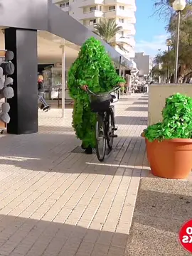#bushman #bushmanprank #funny #funnyvideos #pranks #prankbushman #scare #scar #prankbushman 