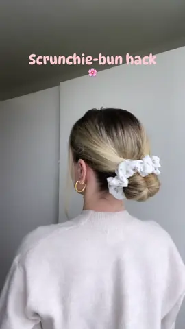 Tried the bun hack with scrunchie „isn’t she lovely“💕 what do you think?  #hairhacks #hairhack #shorthair #shorthairstyle #bun #scrunchiehair #scrunchiehack #bunhack #hairhack #updo #hairdo #hairstyles #hairinspiration #hairideas #frisuren #kurzehaare #dutt #hairinspiration #hairideas 