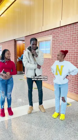 😂😂#islandboyrah #fypシ #fyp #rah #viral #publicinterview #golddiggerprank #golddigger #loyslty #couplesswitchphones #public #surviving 