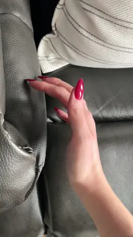 Tapping and scratching around my mom’s house! With quick cuts for my short attention span besties 🫶🏻❤️🪷 #asmr #asmrvideo #asmrtiktok #asmrtok #asmrforsleep #notalkingasmr #asmrsounds #relaxingsounds #tappingasmr #asmrscratching #asmrforadhd #quickcutasmr 