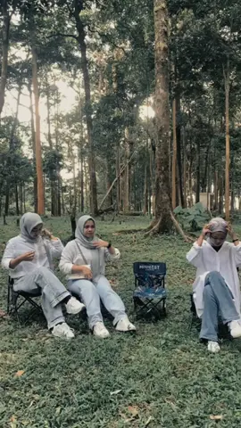 #CapCut versi ber 4. #outfitideas #hilingbarengbestie #inspirasioutfithijab #fyp #fypシ 