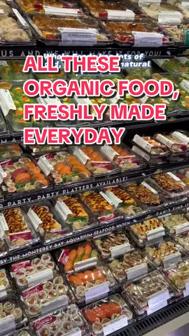 Looking for organic and natural food? Try wholefoods in NYC! You can shop for organic produce and ingredients + you can also buy ready-to-eat food that’s surprisingly delicious!  #wholefoods #organicfood #Newyorkcity #Newyorkcityfood #foodietiktok #traveltokph #travelph #traveltiktok #travel #travelitinerary #itinerary #fyp 