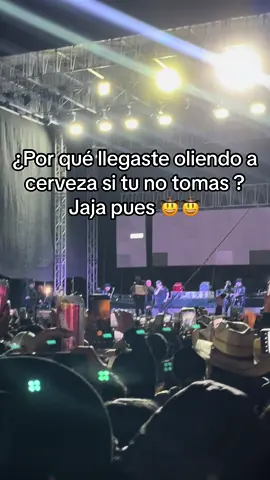 Jefa son los Alameños y su ritual 😎🥳🫶🏼🤠🤠 #alameñosdelasierra #elsinaloense #baile #cerveza #mojado #feliz #carnaval #hidalgo 