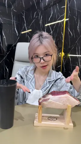 Thái Hoàng còn phải bảo Thái Công là kẻ .. à nhầm 