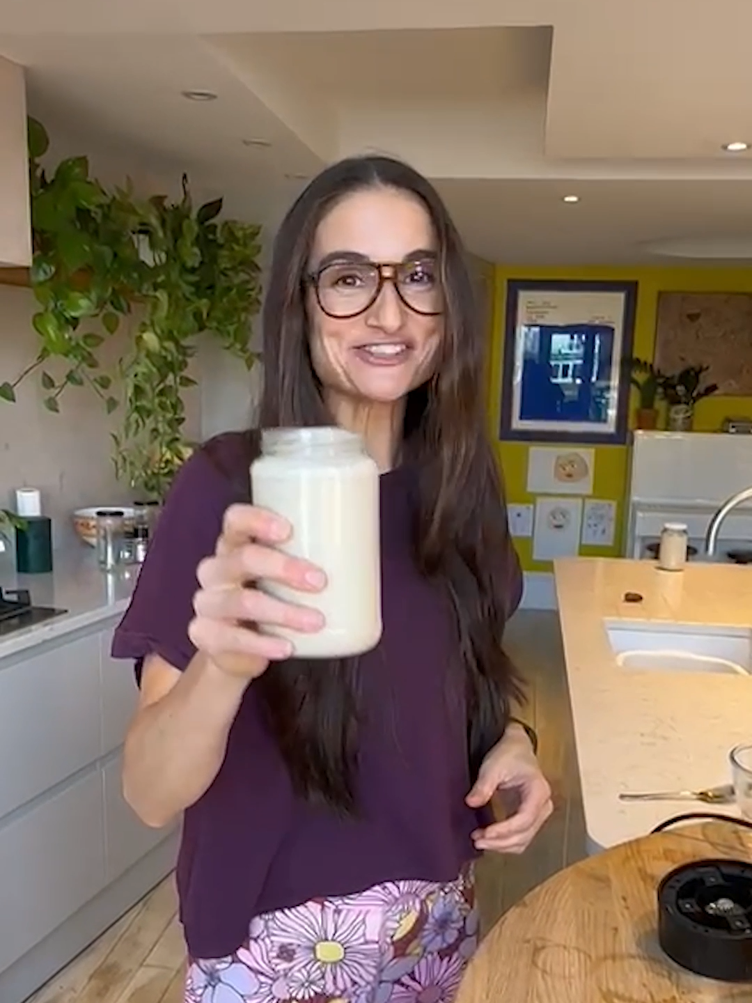 Tash shows you how to make Chris Evans Seriously Super Smoothie! 🍌🫐🥑🍊🍍 #virginradiouk #supersmoothie #chrisevans #smoothie