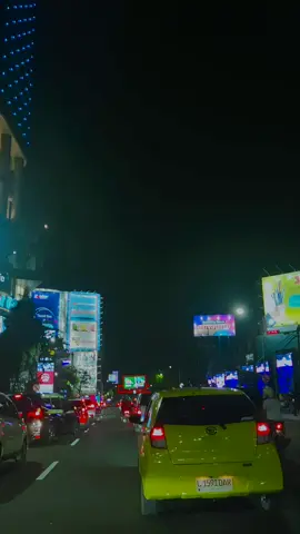 surabaya pusat #surabaya #surabayatiktok #kotapahlawan #jalantunjungan #tunjunganplaza #mallsurabaya #jalansurabaya #mentahanvideo #mentahanstorywa #mentahanstorymu #surabayamalam #vibessurabaya #malamdisurabaya #surabayaterkini 