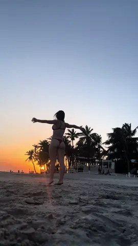 No estaba triste, solo necesitaba ir a Margarita y ver sus atardeceres🌅🧡🦀🏝️